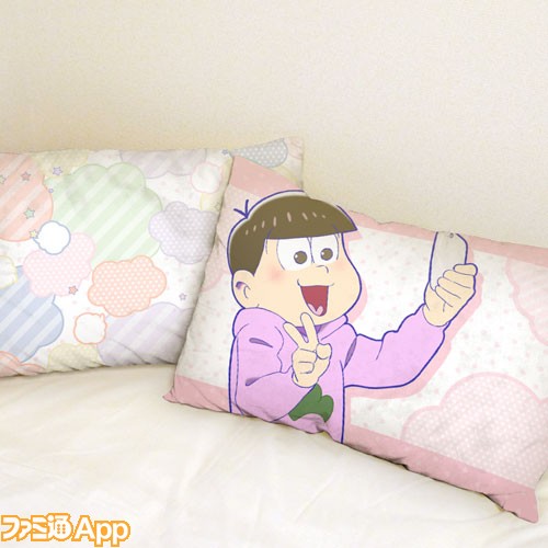 pillow_osomatsusan6_heya