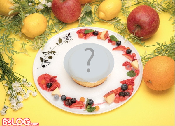 何が起こるの？いちごとベリーのパンケーキ